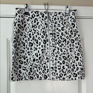 Forever 21 Black and White Animal Print Mini Skirt